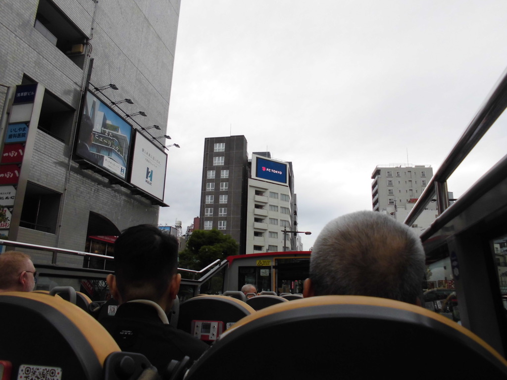 オープントップの座席